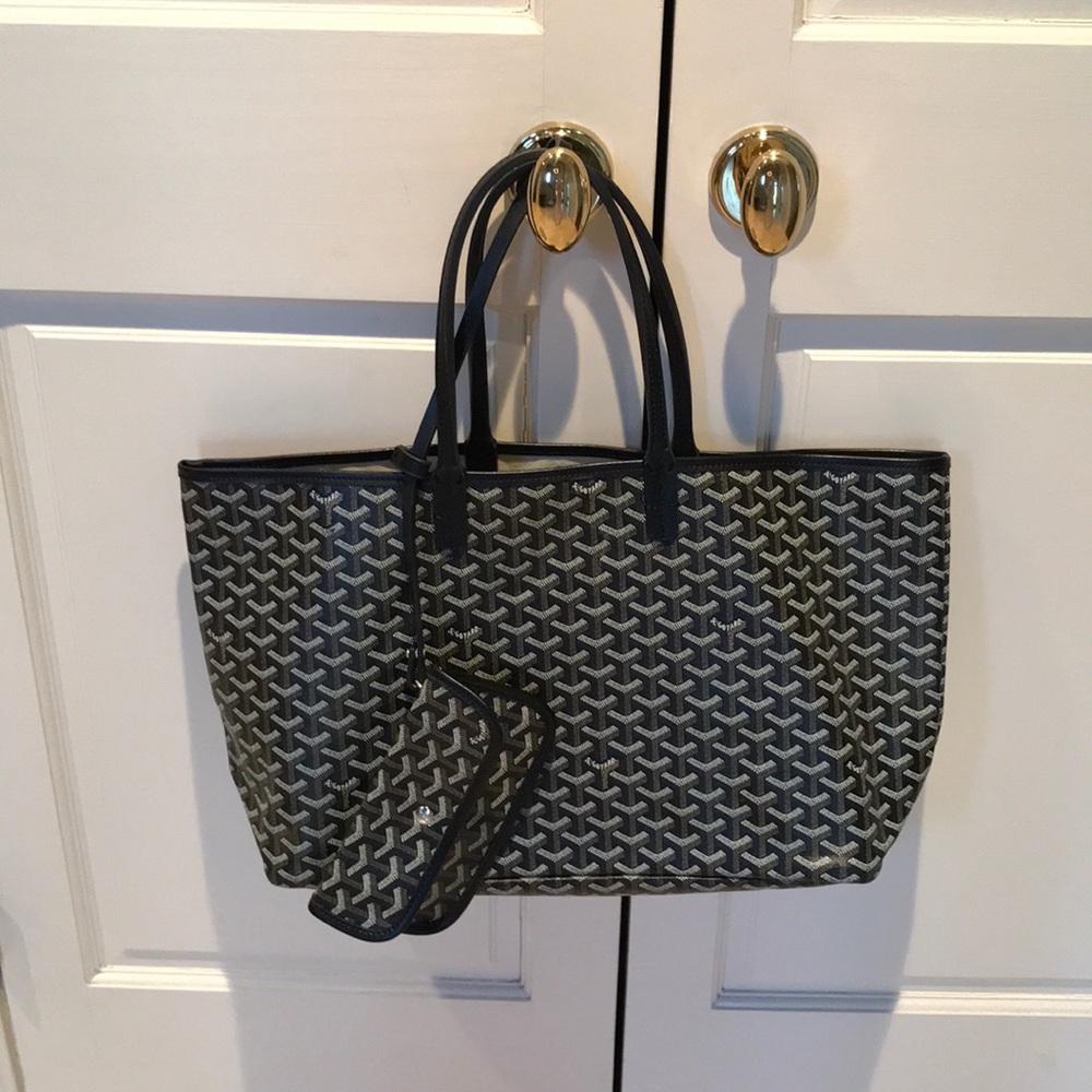 Non authentic goyard tote look alike  high quality